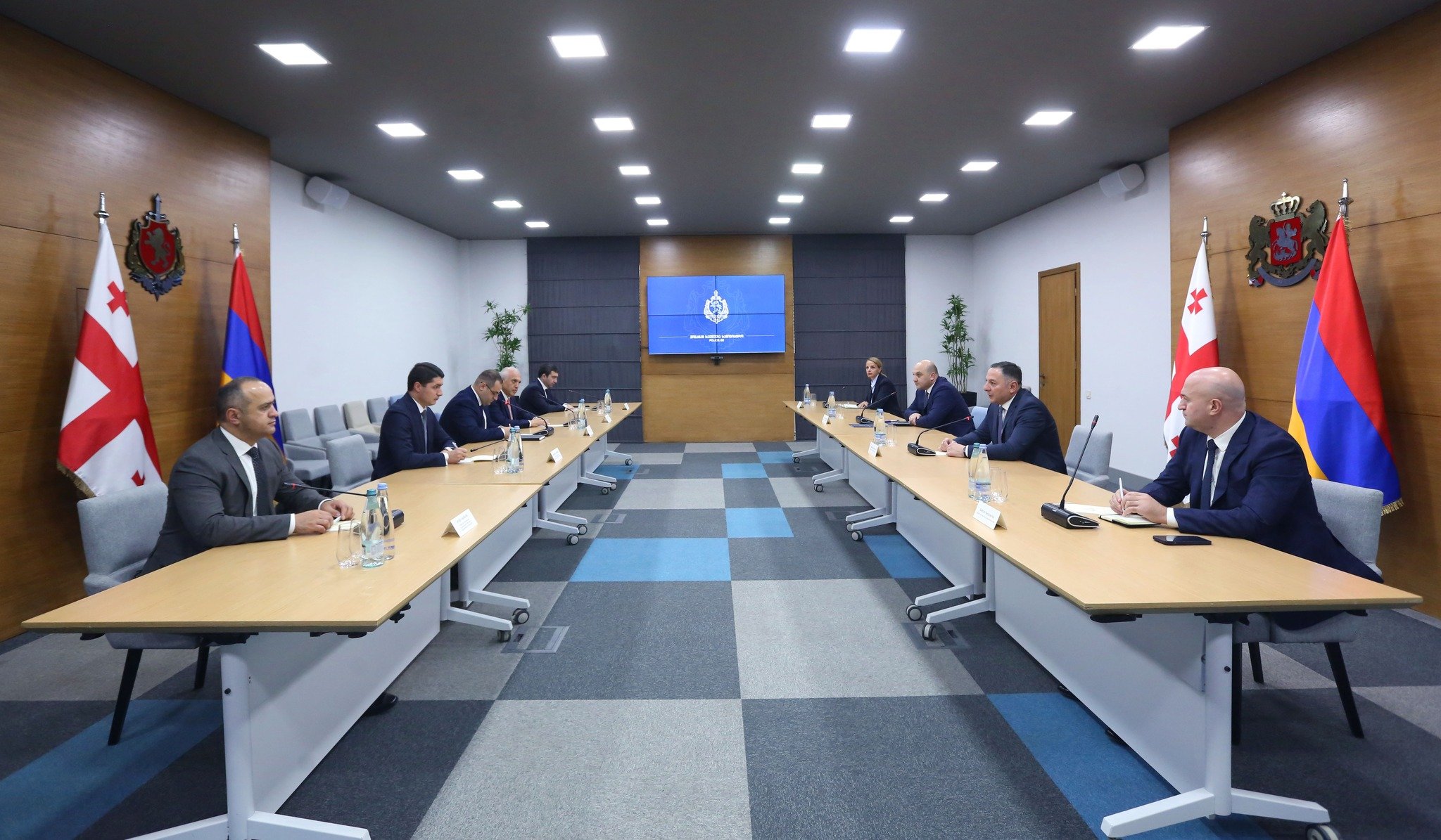 Председатель Следственного комитета РА и Министр внутренних дел Грузии обсудили возможности развития отношений между двумя структурами (фото)